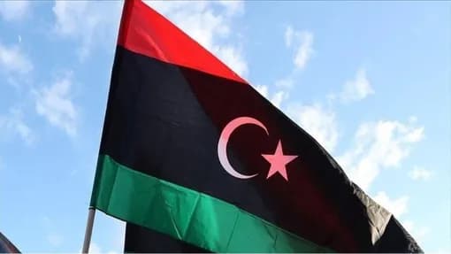 من يحكم ليبيا ؟؟؟؟