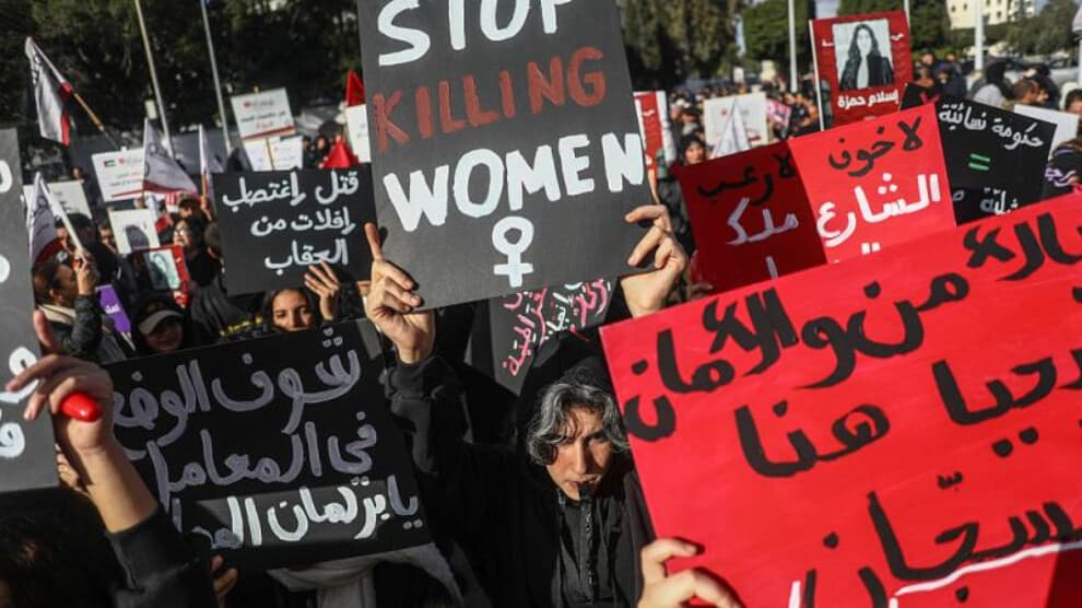 جرائم قتل النساء تعود إلى الواجهة في تونس... طعنات تنهي حياة امرأتين