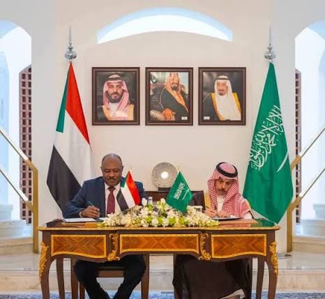 السعودية تمر الى السرعة القصوى وتعقد اتفاقا لستراتيجيا مع السودان