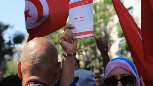 الجدل حول "اليوم التالي" أو "الوعي المزيّف" لدى النخب المعارِضة في تونس
